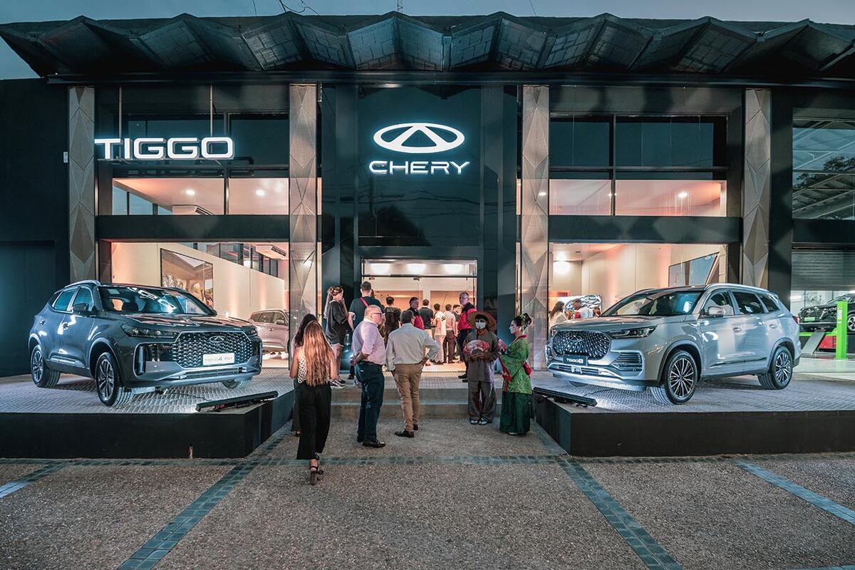 El nuevo concesionario ubicado en avenida Caraffa 1913 cuenta con un salón comercial de 380 m2 y otro  dedicado a la posventa de 365 m2.