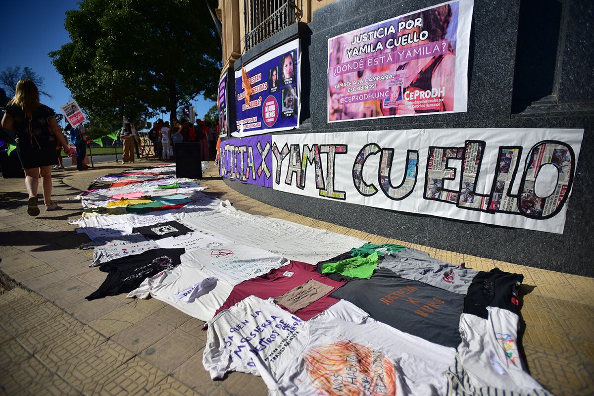 Pedido de justicia en el juicio por Yamila Cuello en Tribunales Federales de la ciudad de Córdoba. (Pedro Castillo / La Voz)