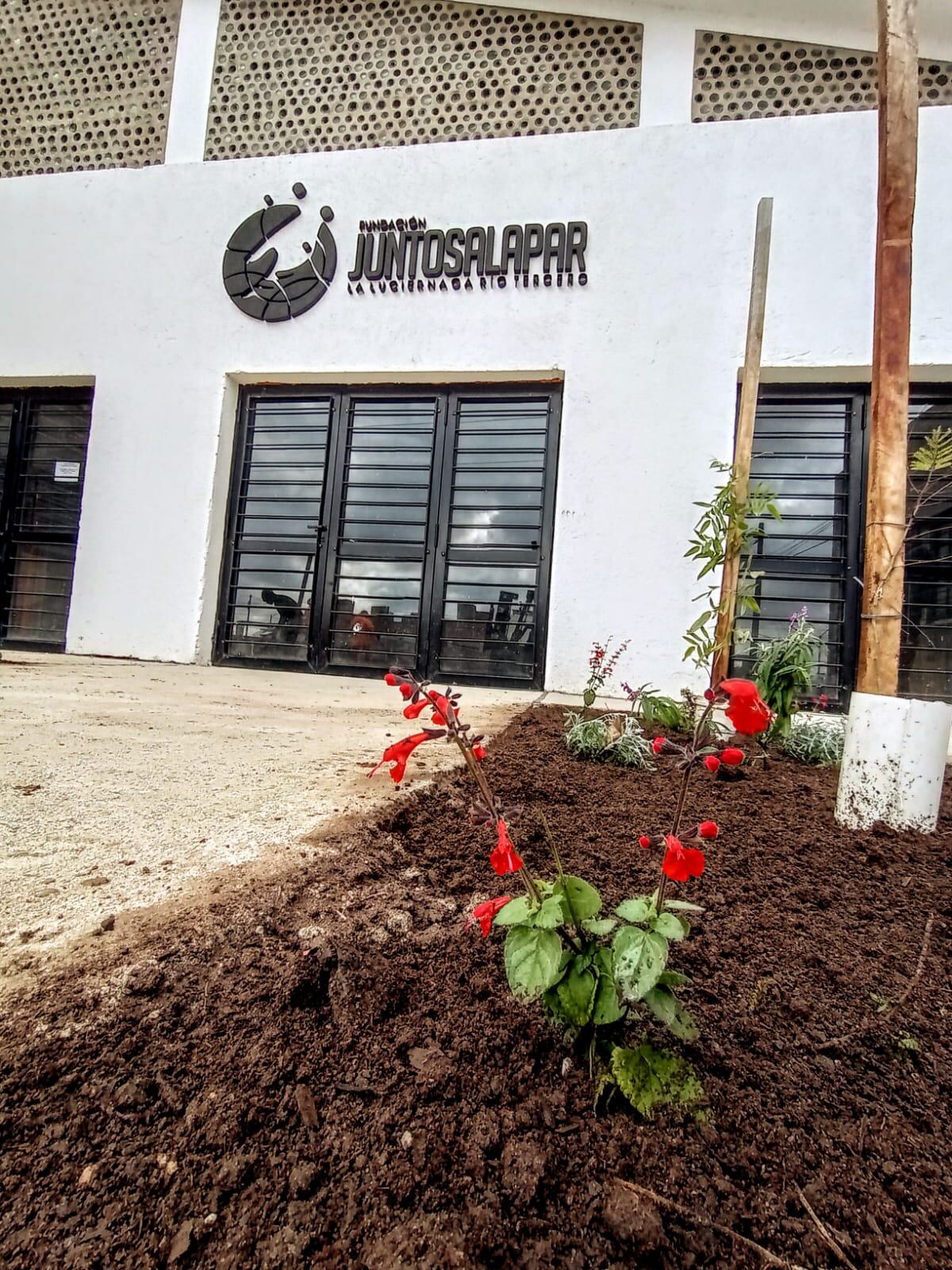 La nueva casa de la Fundación Juntos a la Par en Río Tercero, en los últimos ajustes antes de la inauguración de este sábado