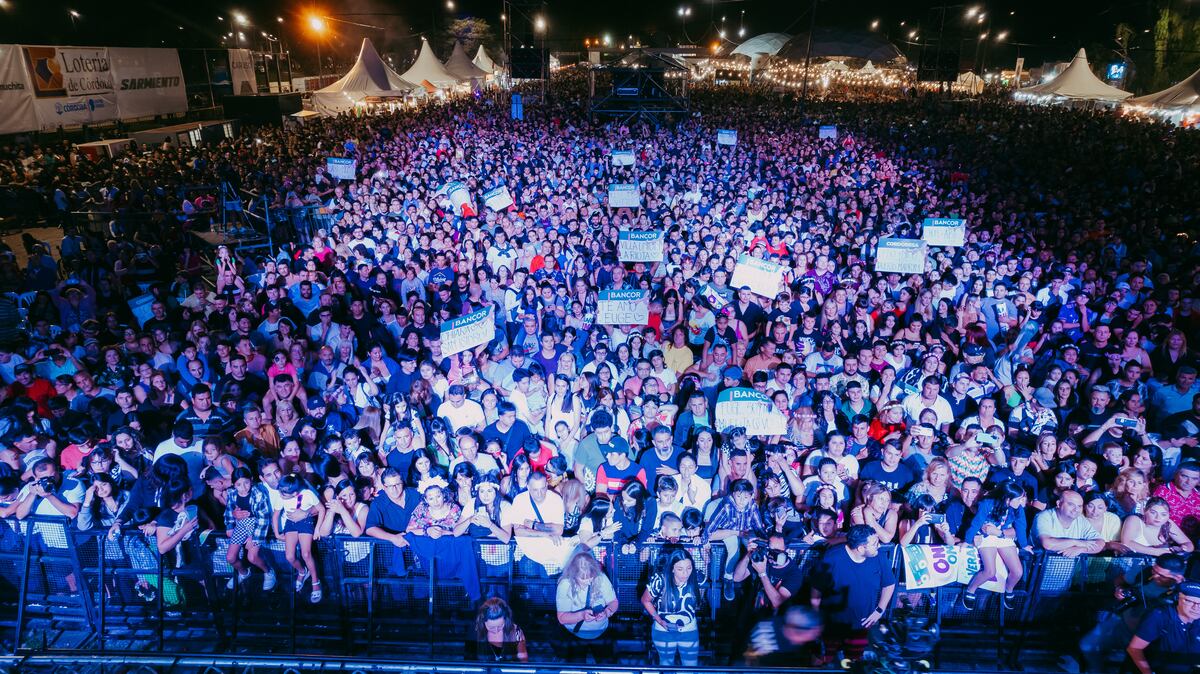 En su última edición, Colectividades fue un éxito con su propuesta totalmente gratuita, tanto para acceder al predio como para disfrutar de los artistas. (Foto: Municipalidad de Alta Gracia)