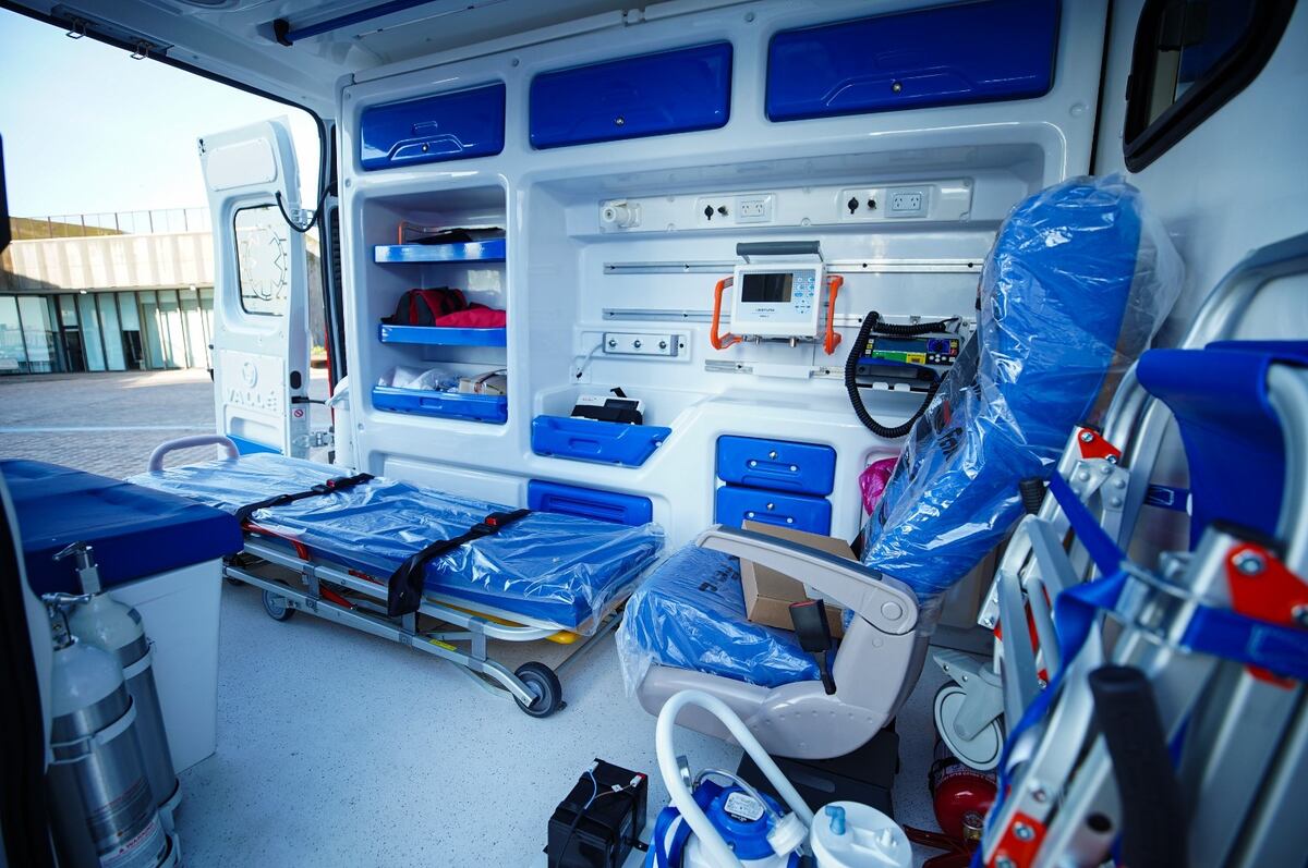 La Provincia entregó 66 ambulancias nuevas para traslados en Capital e interior. (Gobierno de Córdoba)