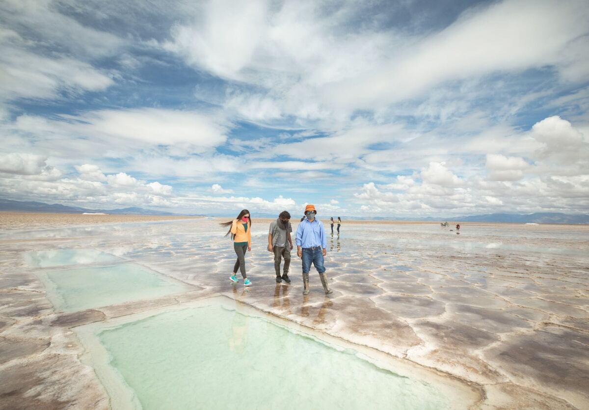 El destino final del circuito son las impactantes Salinas Grandes. (Foto: La Ruta Natural)