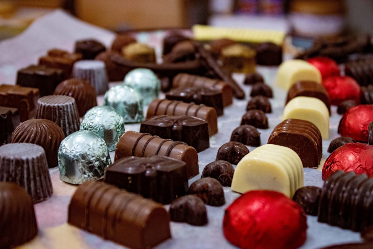  ID:6436076  ID:6436076 chocolatería inclusiva Es una chocolatería artesanal donde trabajan con personas con discapacidad. Queda en Marcos Sastre 1188 Gentileza Román Dassi