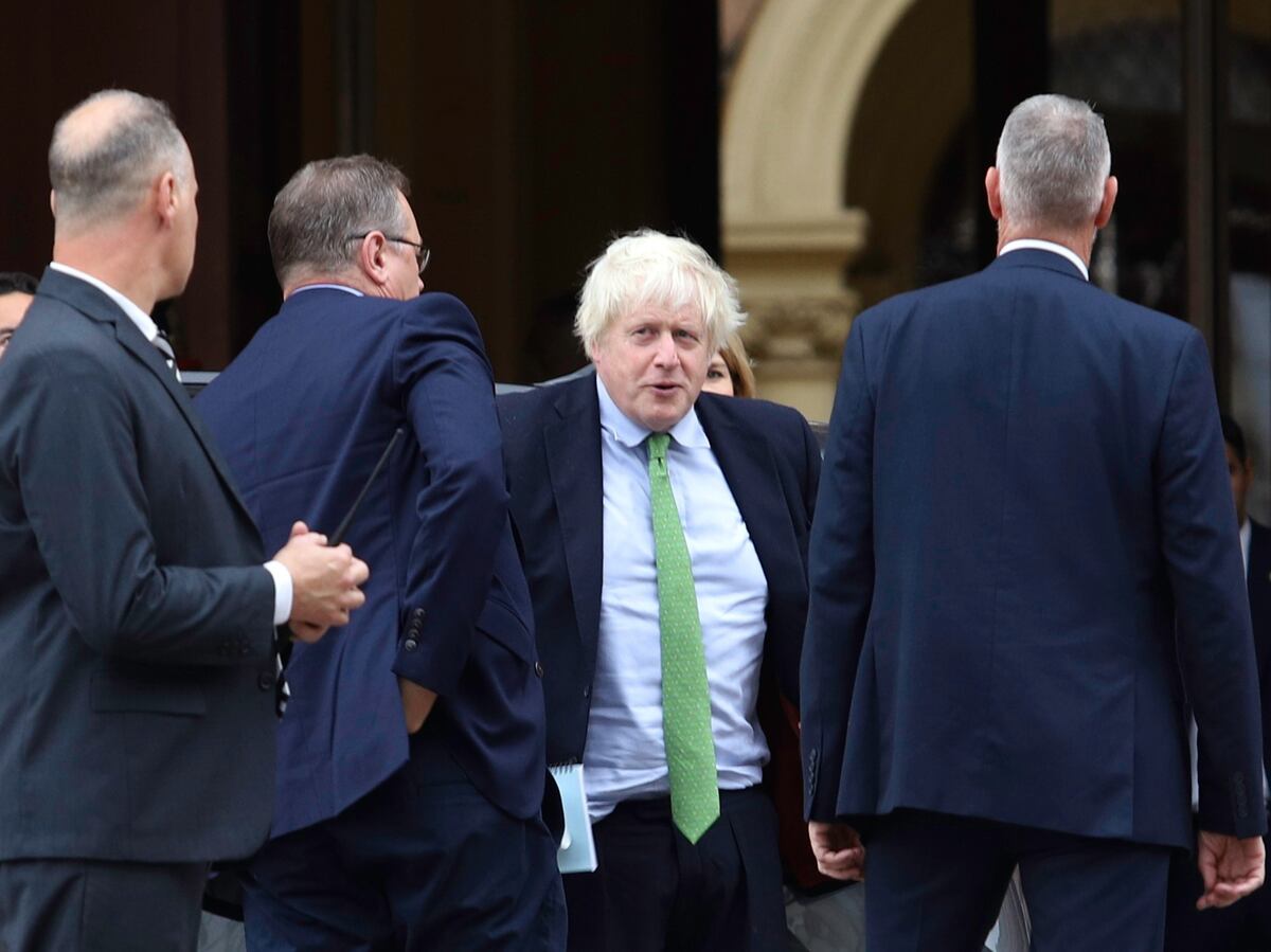 El ex Primer Ministro del Reino Unido, Boris Johnson, al llegar a la Casa Rosada, donde lo recibirá, el presidente Javier Milei. El encuentro fue pactado a pedido
del primer mandatario argentino. Foto: Damián Dopacio / NA
