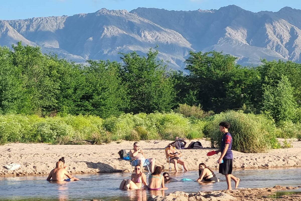 Turismo. Balnearios de Nono en este fin de semana largo. (La Voz)