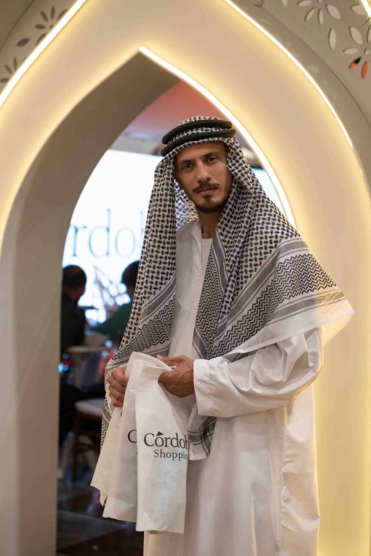 En Córdoba Shopping armaron un bar ambientado como la capital de Qatar. (Foto: Córdoba Shopping)