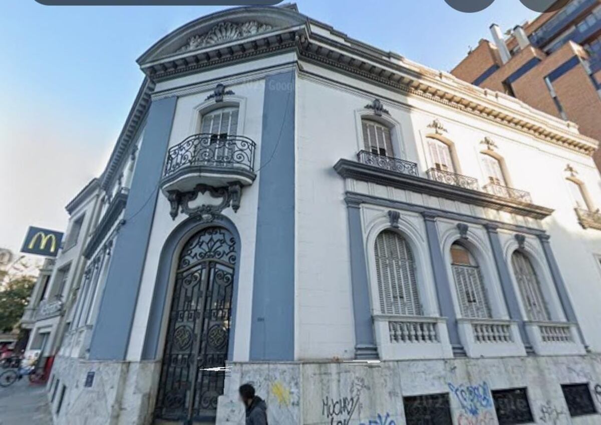 NUEVA CÓRDOBA. La casona que, trascendió, reservó KFC para llegar al barrio de los estudiantes.