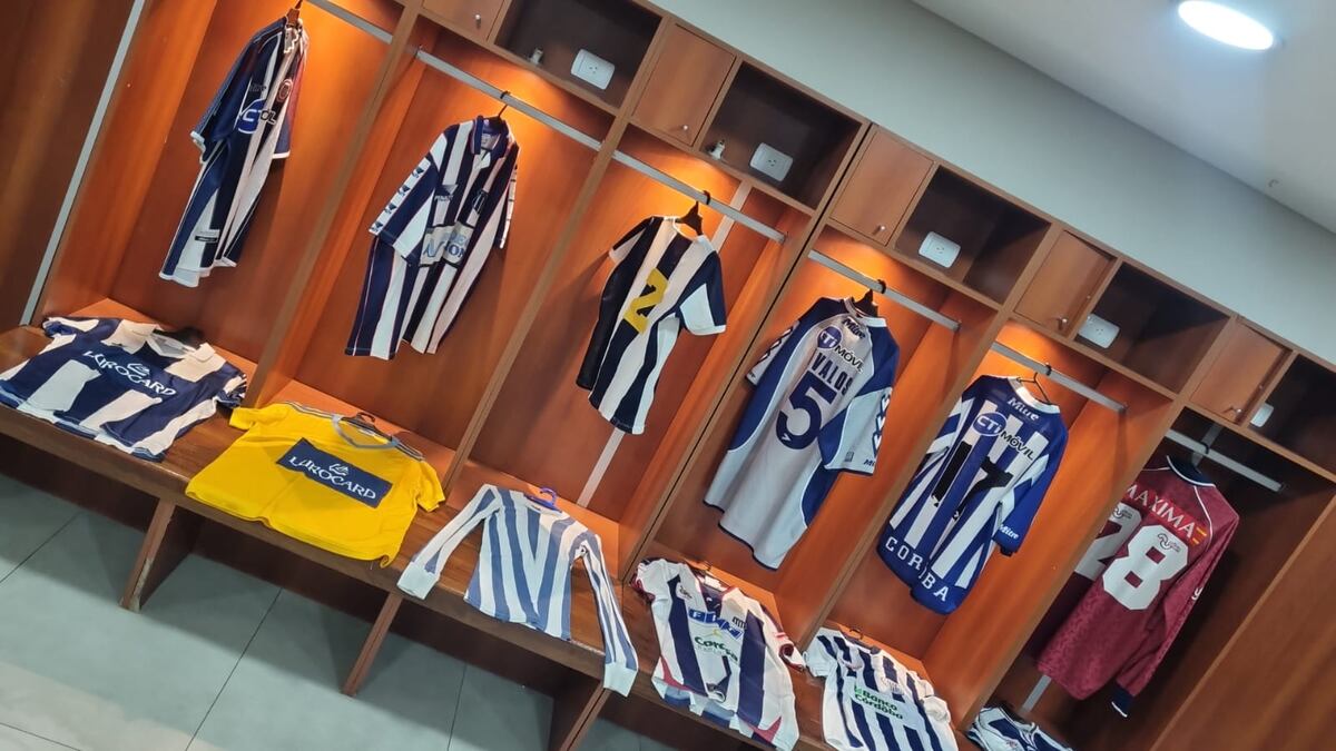 El "camisetazo" que se organizó para el festejo de los siete años del Museo Provincial del Kempes. (Gentileza)