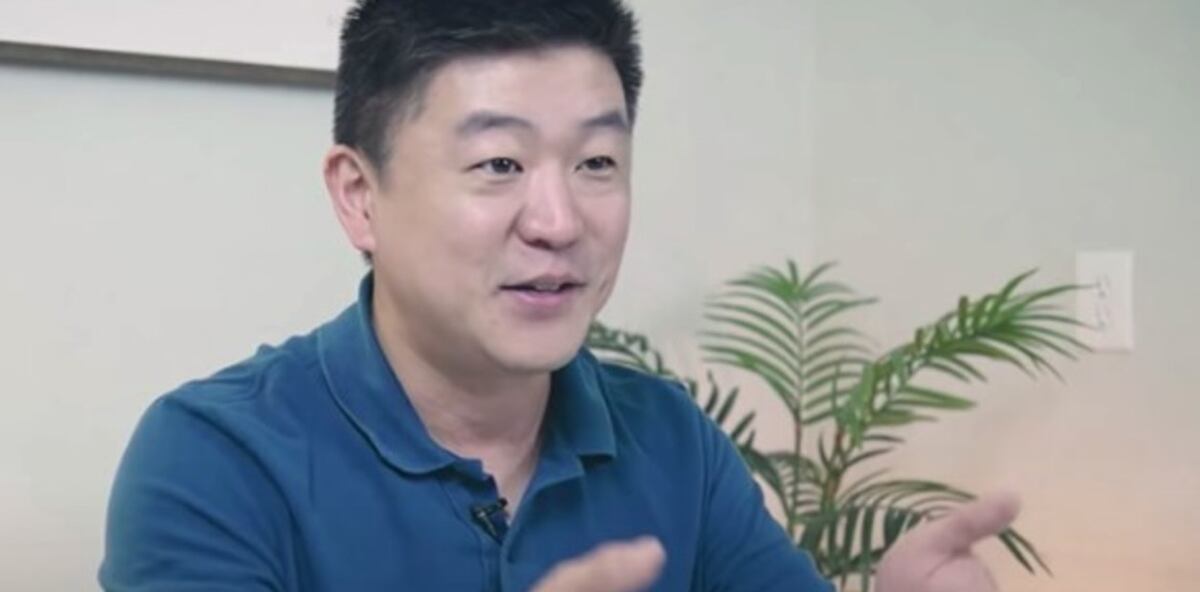 Steve Kang, un exmonje budista convertido en pastor cristiano.