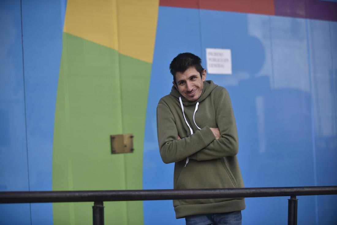 Pablo Actis es uno de los Servidores Urbanos que van a completar sus estudios. (Ramiro Pereyra / La Voz)
