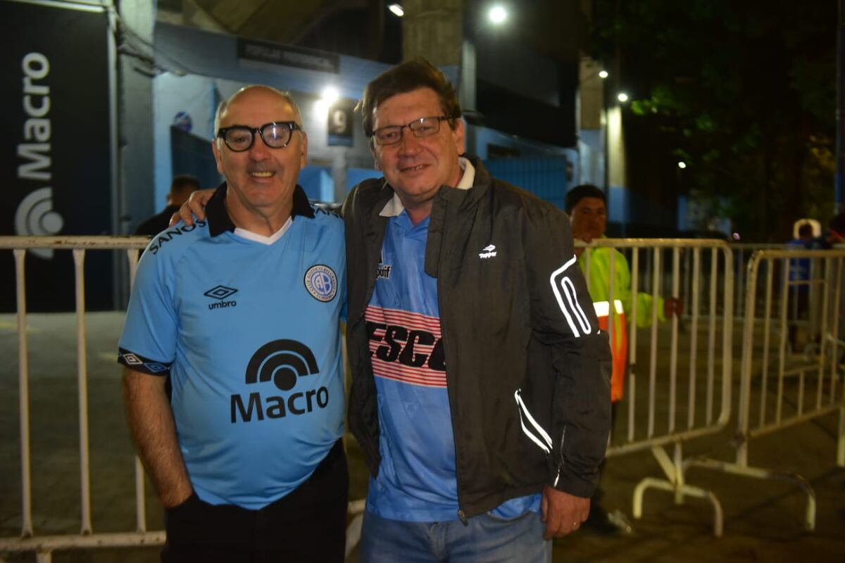 Cara 'e Cancha de Belgrano en la previa del partido con Estudiantes en el estadio Gigante de Alberdi. (Nicolás Bravo / La Voz)
