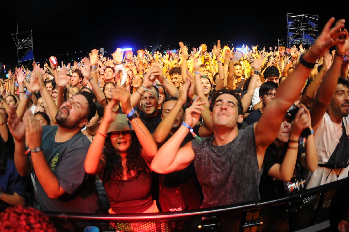Primera noche del Cosquín Rock 2025 en Santa María de Punilla, Foto Javier Ferreyra
