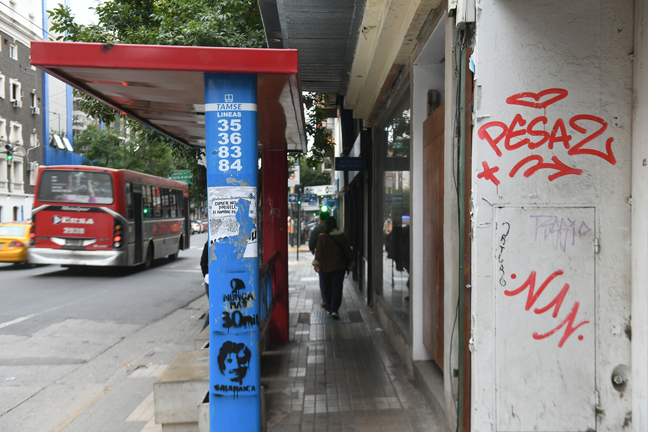 En algunas ciudades que sufren situaciones de deterioro de las fachada existen servicios de recuperación. ( Ramiro Pereyra /La Voz)