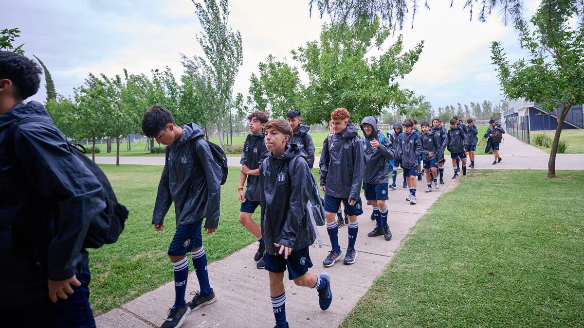 Campus Talleres: fútbol, valores y experiencias únicas para chicos y chicas. Del 16 al 20 de diciembre, niños y niñas podrán entrenar en el CARD Amadeo Nuccetelli y vivir el club desde adentro. (Prensa Talleres)