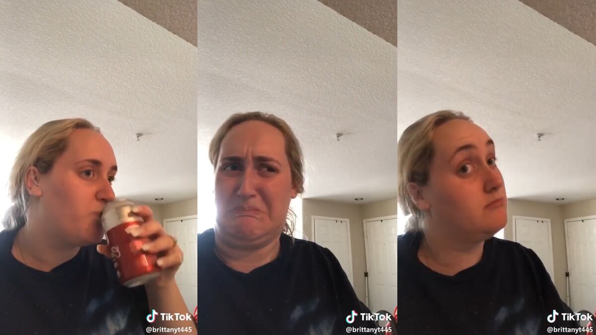 Brittany Broski en el TikTok que la llevó a la fama como "Kmbucha girl". (Foto: captura de pantalla)