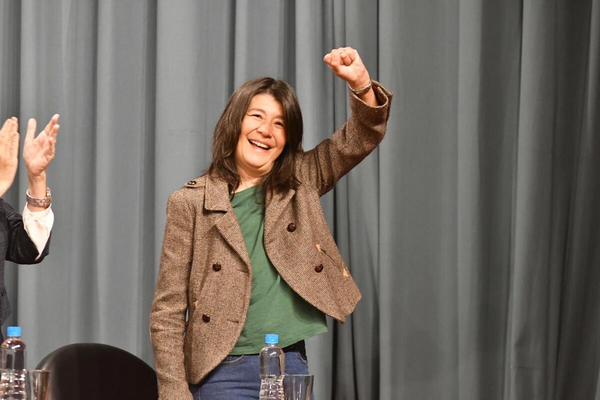 Lorena Rojas (Frente de Izquierda y de Trabajadores Unidad).