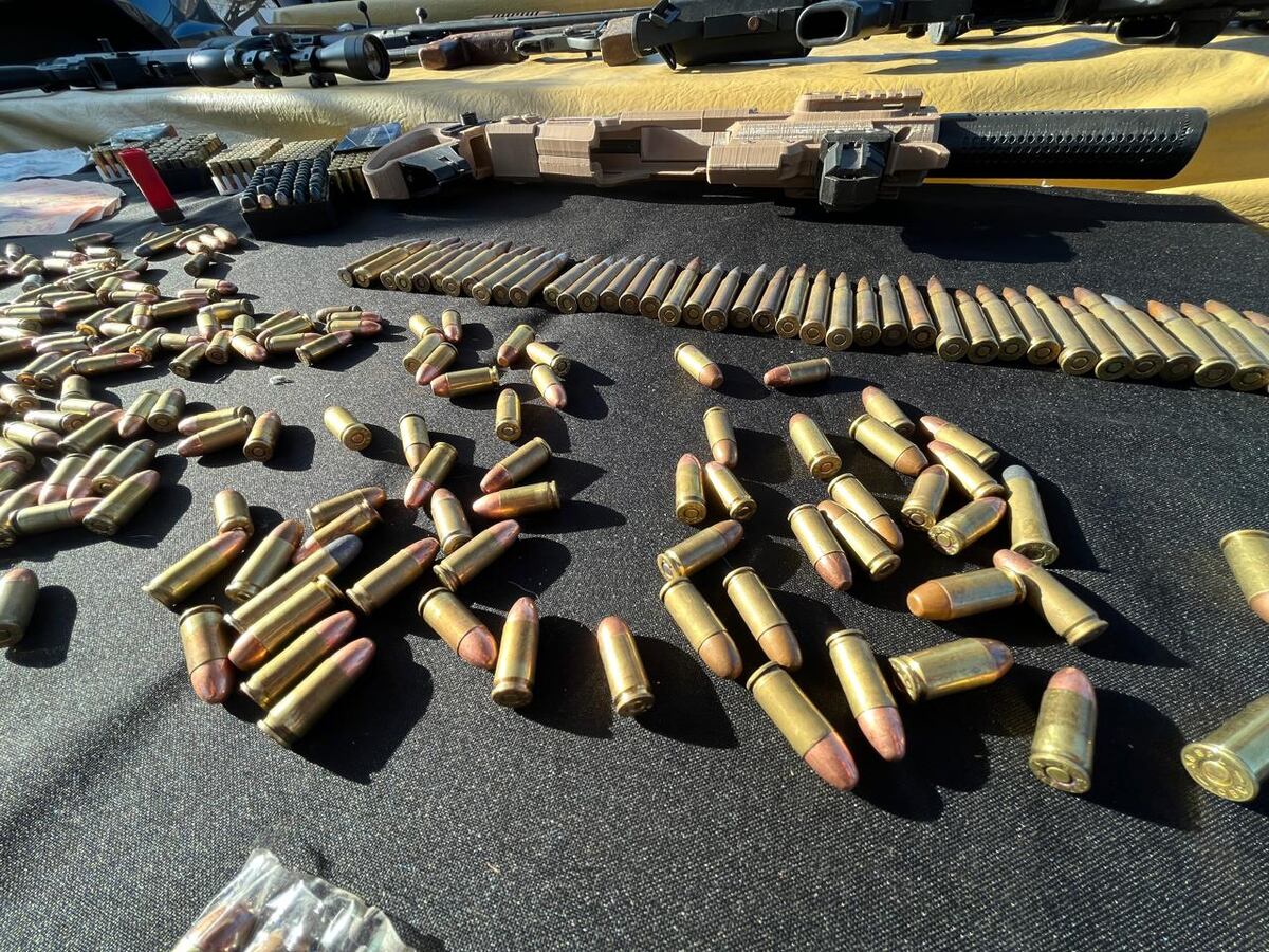 Secuestro. Allanamientos con secuestro de armas y municiones. (Policía)