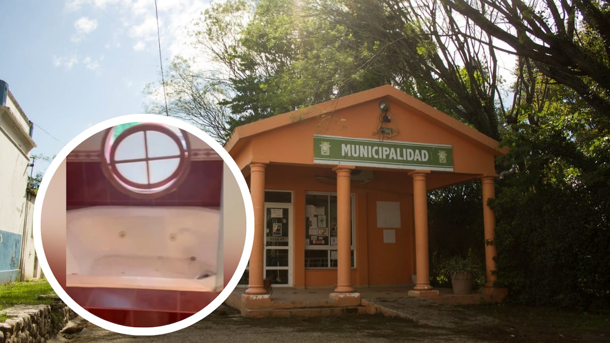 El jacuzzi de la última controversia en la oficina del municipio.