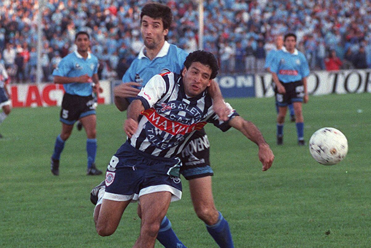 Zelaya, un hueso duro de roer para cualquier defensor en la década del ´90.