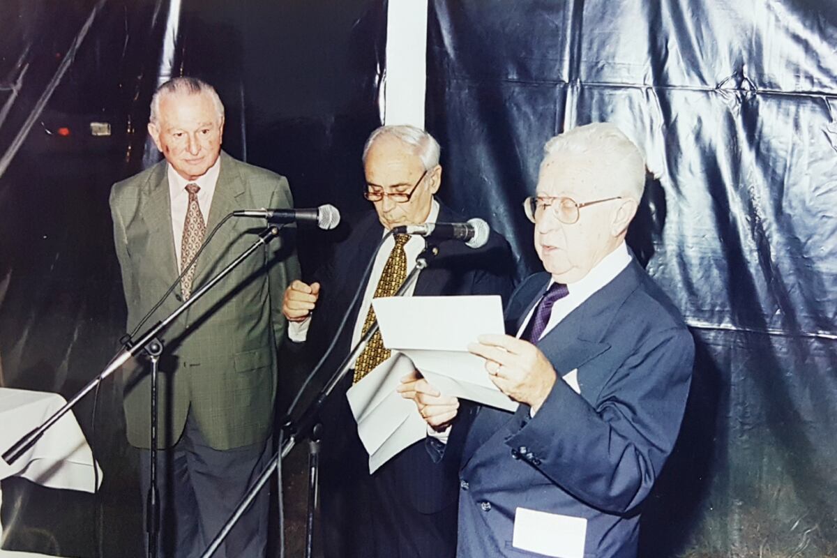 Marietti, Barembaum y Freiberg inaugurando las nuevas oficinas en Barrio San Vicente. (Foto: Estructuras S.A)