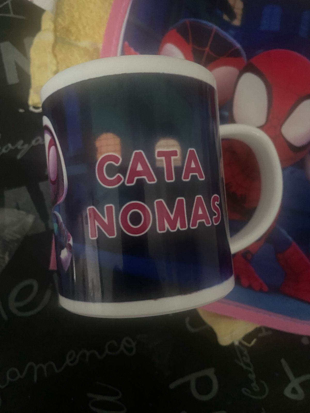 La taza.