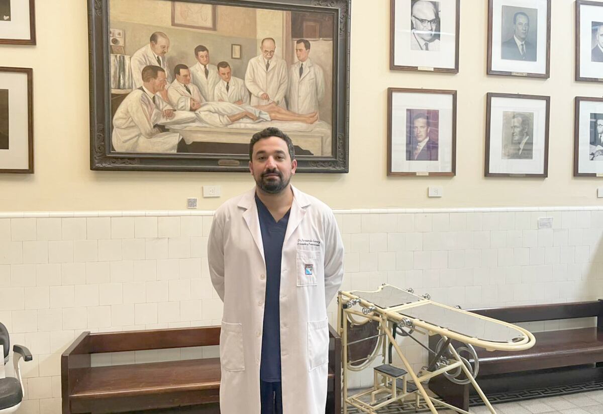 Fernando Gómez, médico que fue voluntario para la prueba de la vacuna Pfizer en Argentina.