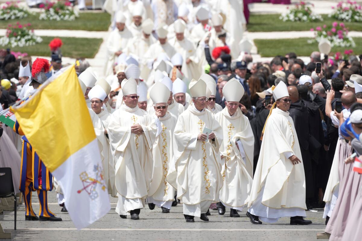 La inauguración formal del pontificado del papa León XIV en la Plaza de San Pedro, este domingo 18 de mayo de 2025. (AP)