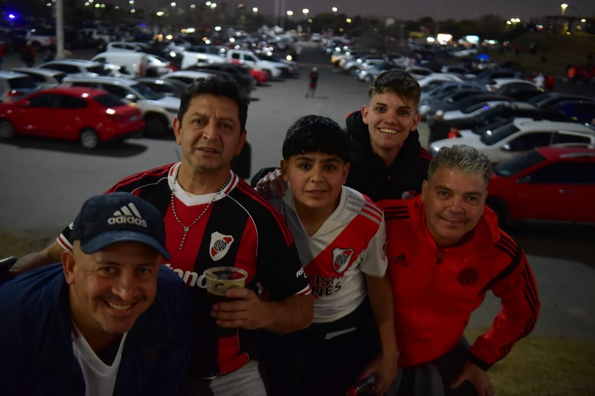 Cara 'e Cancha de River en la previa del partido con Instituto. (José Gabriel Hernández / La Voz)