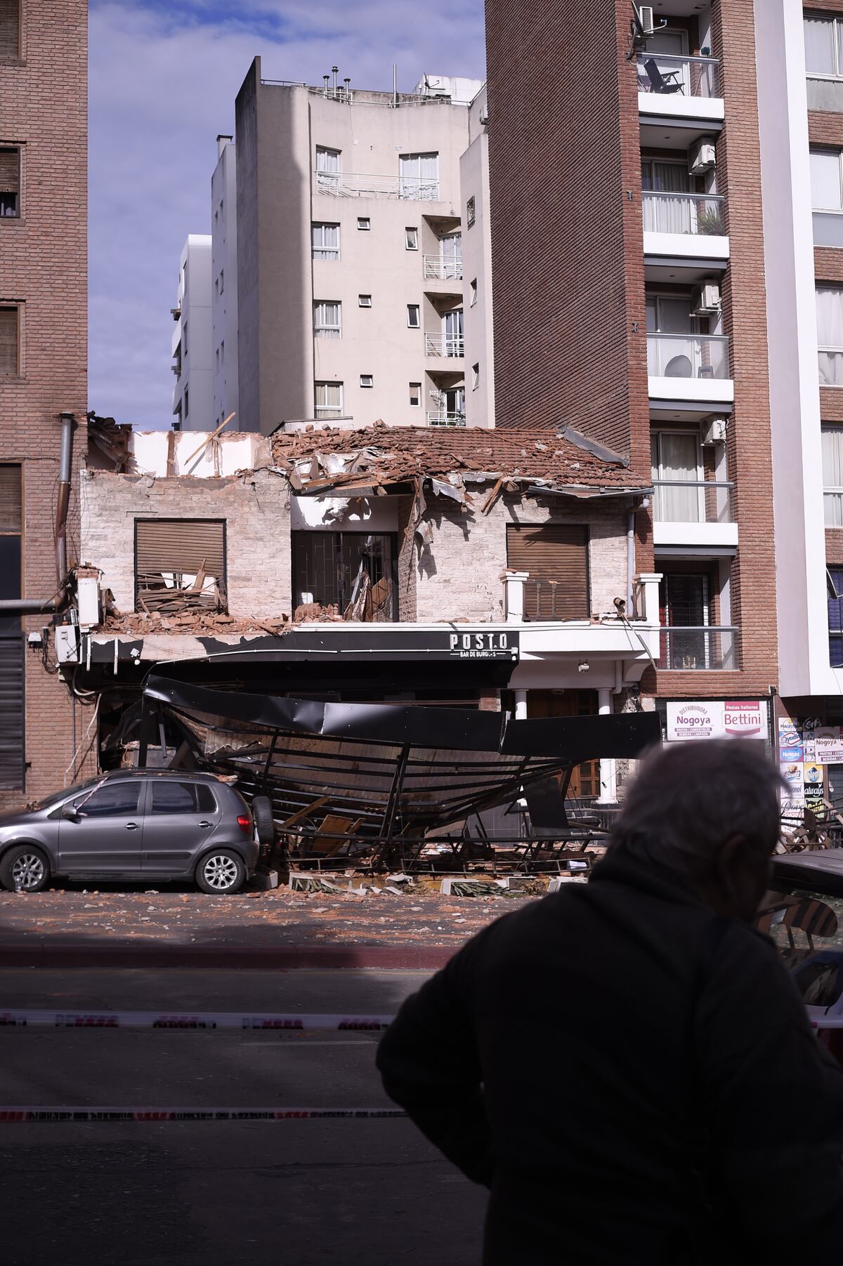 Tragedia en Córdoba. Así quedó el bar de barrio Güemes tras el fatal derrumbe. (La Voz)