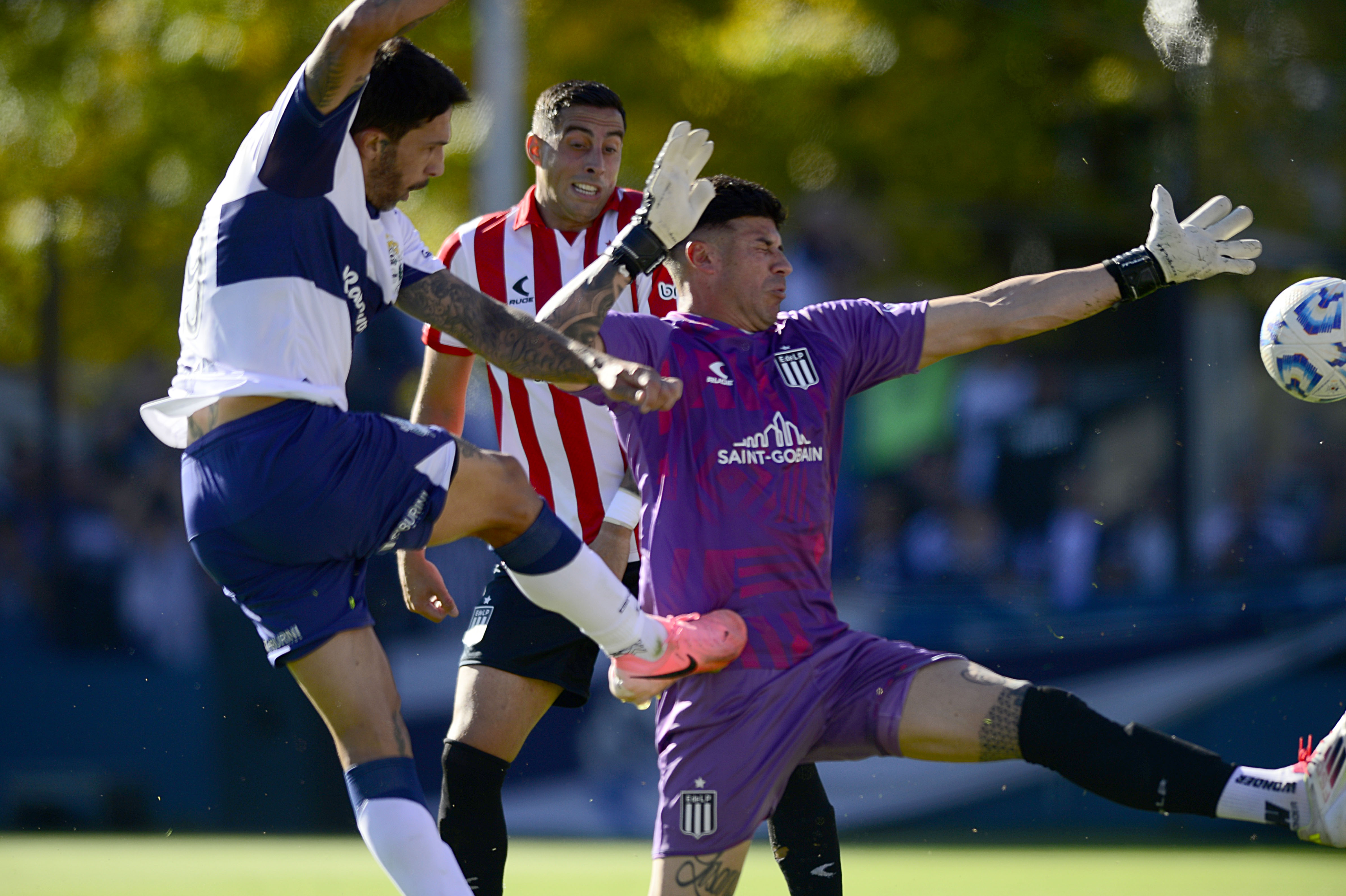 Gimnasia y Esgrima de La Plata vs Estudiantes de La Plata. Fecha 13. Torneo Apertura Liga Profesional Argentina