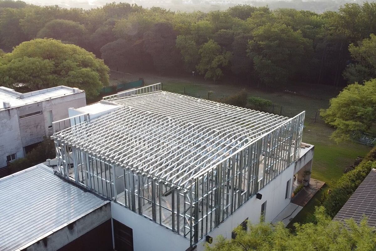 La eficiencia energética de este método permite ahorrar hasta en un 40% de energía gracias a su poder de aislamiento. Foto: Steelplex / Grupo Edisur