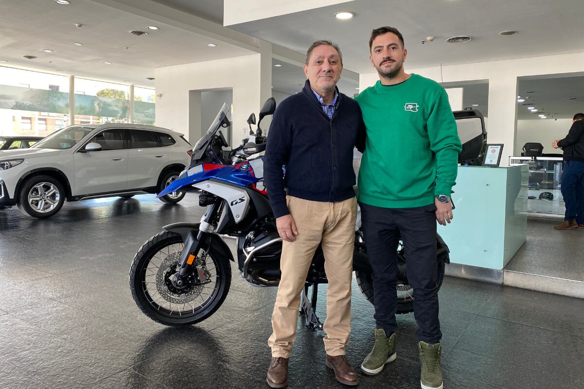 Entrega especial en Auto Munich, uno de los concesionarios de Grupo Quijada.