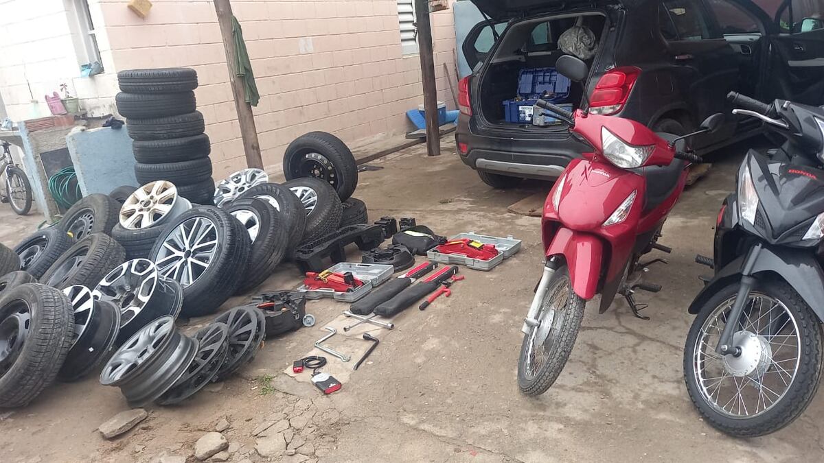 Ciudad de Córdoba. Recuperar elementos robados (Policía).