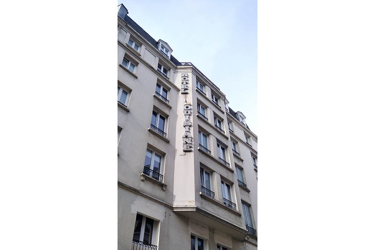 La Louisiane hotel.