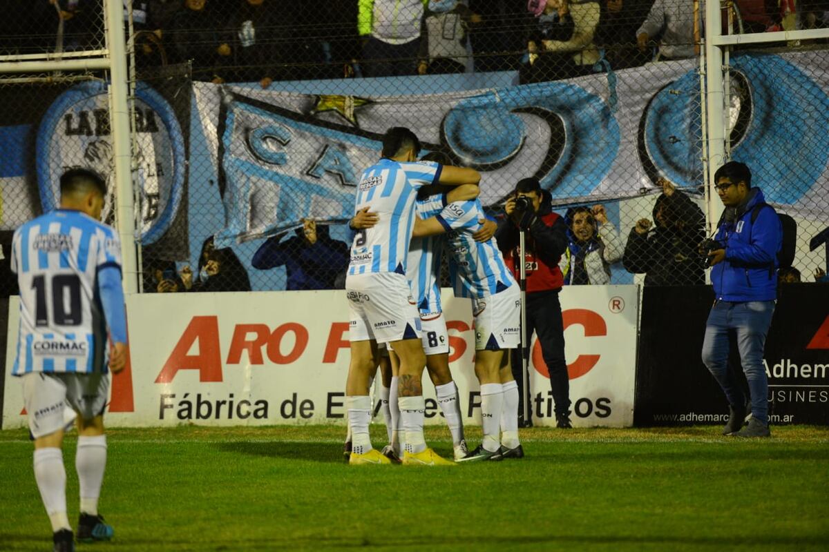 Racing gana en Nueva Italia y sigue firme en el Torneo Federal A. (Javier Ferreyra / La Voz)