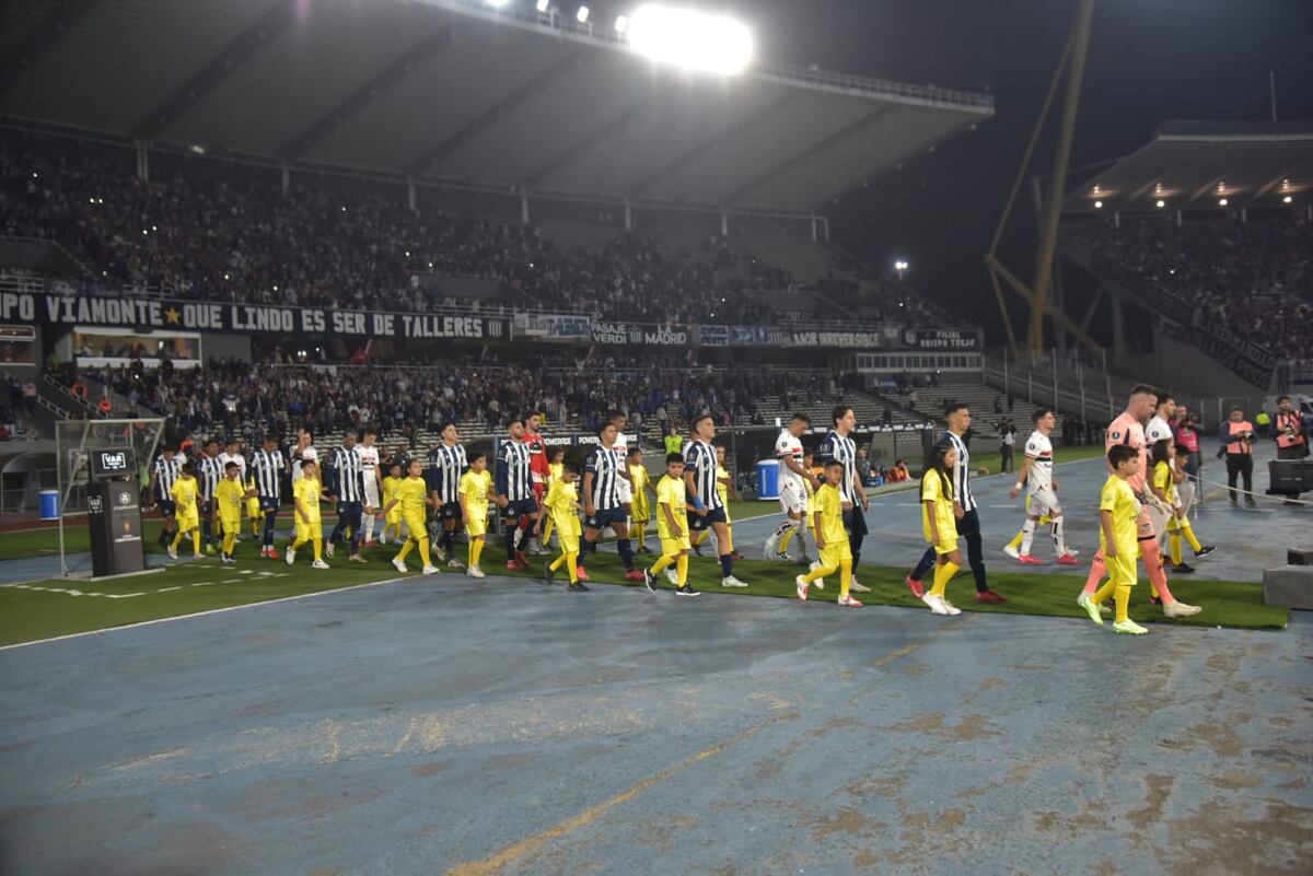Talleres en su debut en Copa Libertadores. (Facundo Luque / La Voz).
