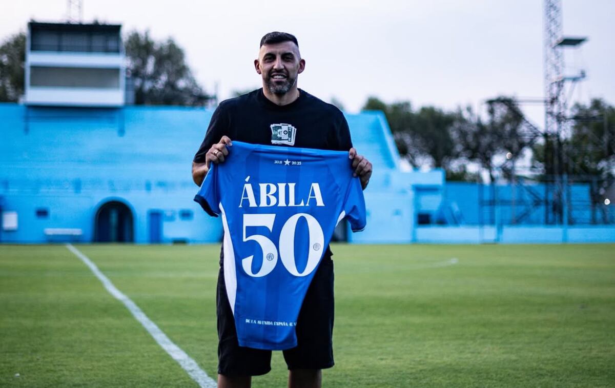 Ramón Ábila, en Estudiantes de Río Cuarto. Va por una revancha personal y demostrar que está para seguir en Primera. (Prensa Estudiantes RC).