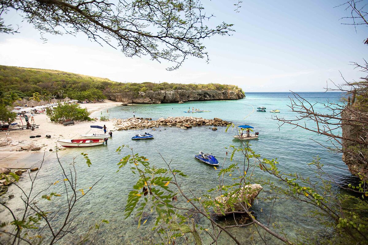 Daaibbooi es la isla preferida por los locales, tiene todos los servicios y las actividades. Foto Mario Cherrutti