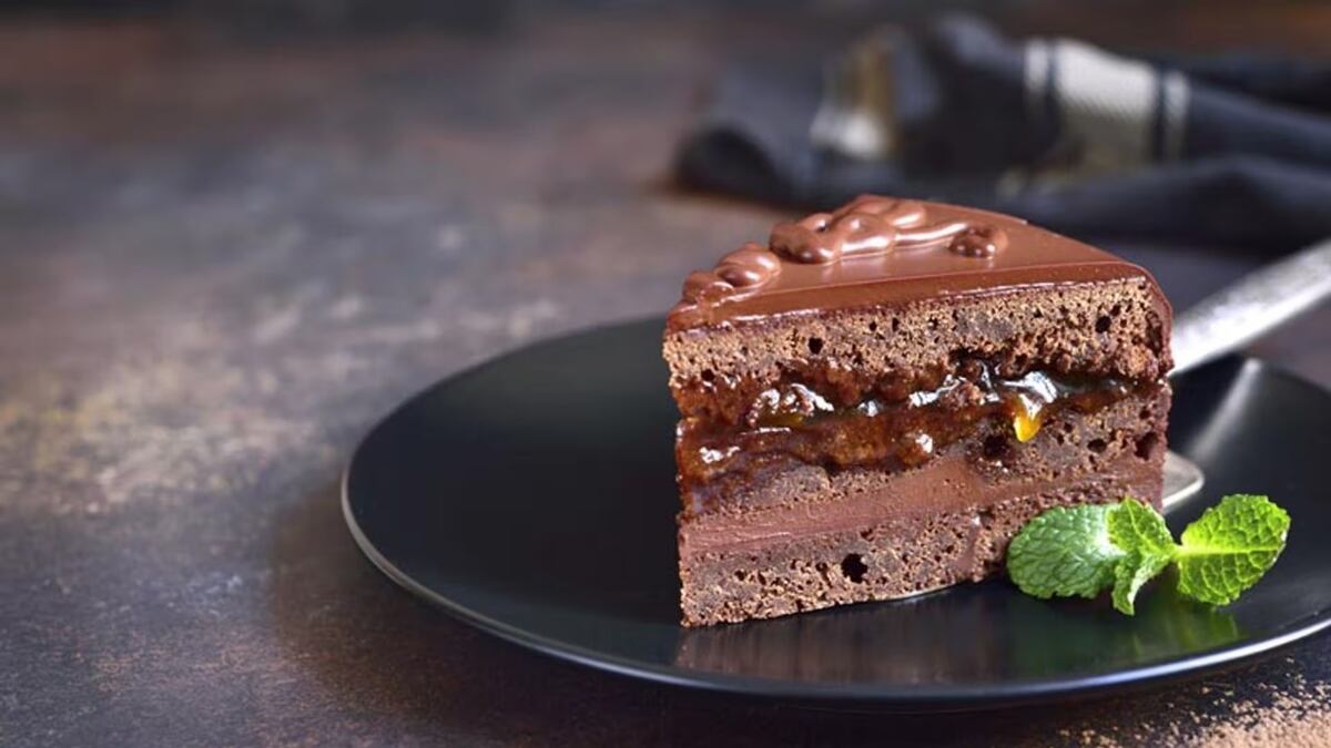 La torta Sacher: el clásico austríaco de chocolate que conquistó el mundo (receta paso a paso)