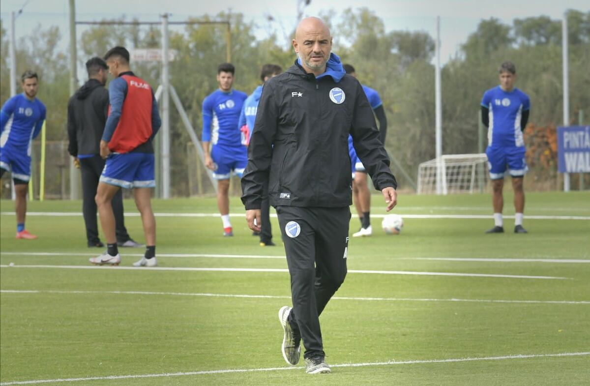 Asumió la dirección técnica del Tomba la dupla Orsi-Gómez. (Orlando Pelichotti / Los Andes).
