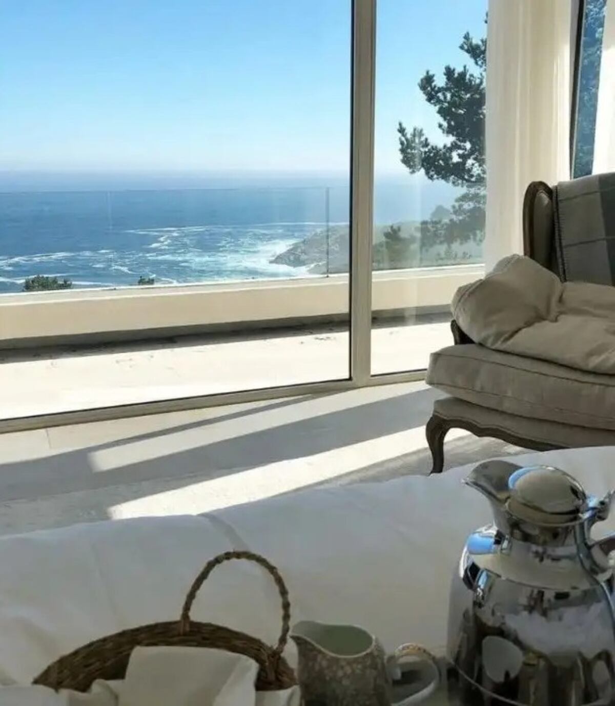 Cecilia Bolocco y su refugio frente al mar: así es la casa que diseñó para disfrutar del verano en Chile