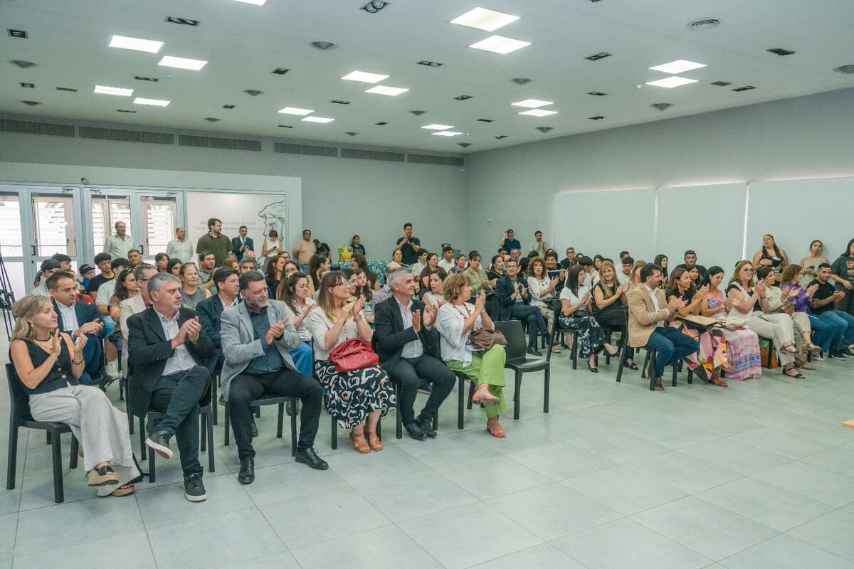 Sectores público, privado y académico acompañaron a las comunidades educativas en la promoción de soluciones ambientales locales.