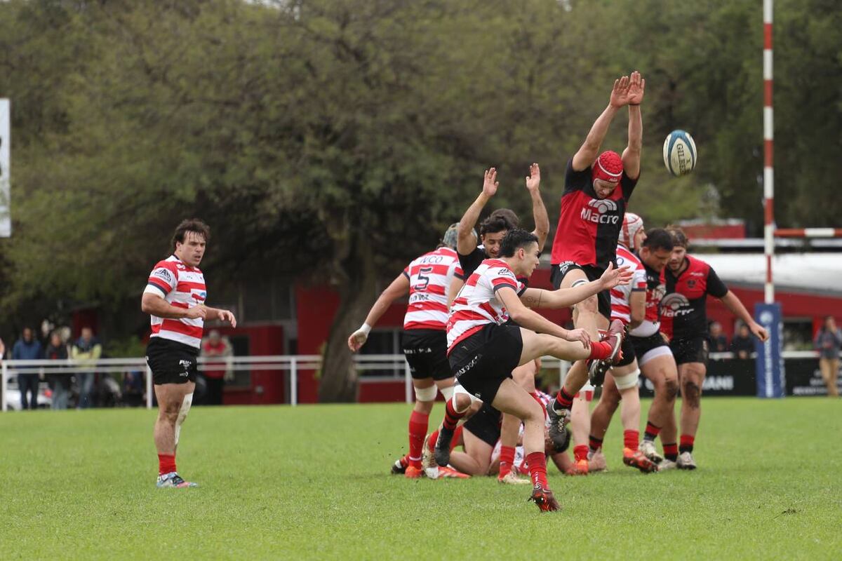 Jockey Club Córdoba venció 15-3 a Córdoba Athletic en el Country por los cuartos de final del Torneo del Interior A. (Crédito: Roberto Strasorier)