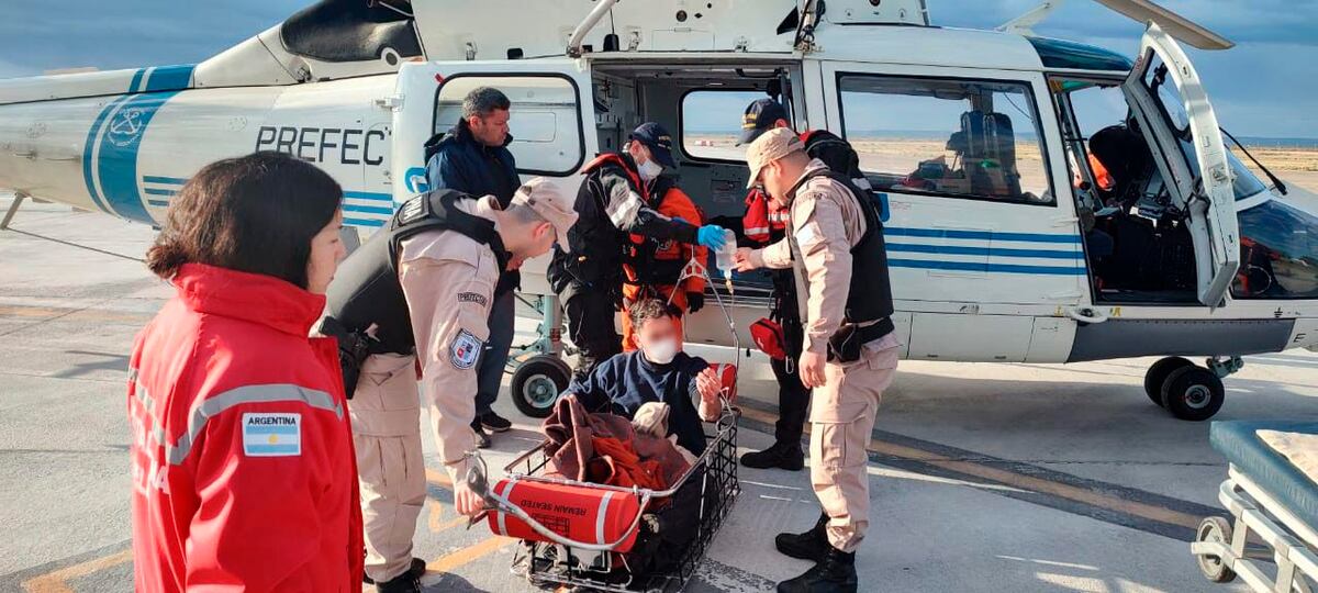 Rescate en el mar. (Prensa Prefectura/Télam)