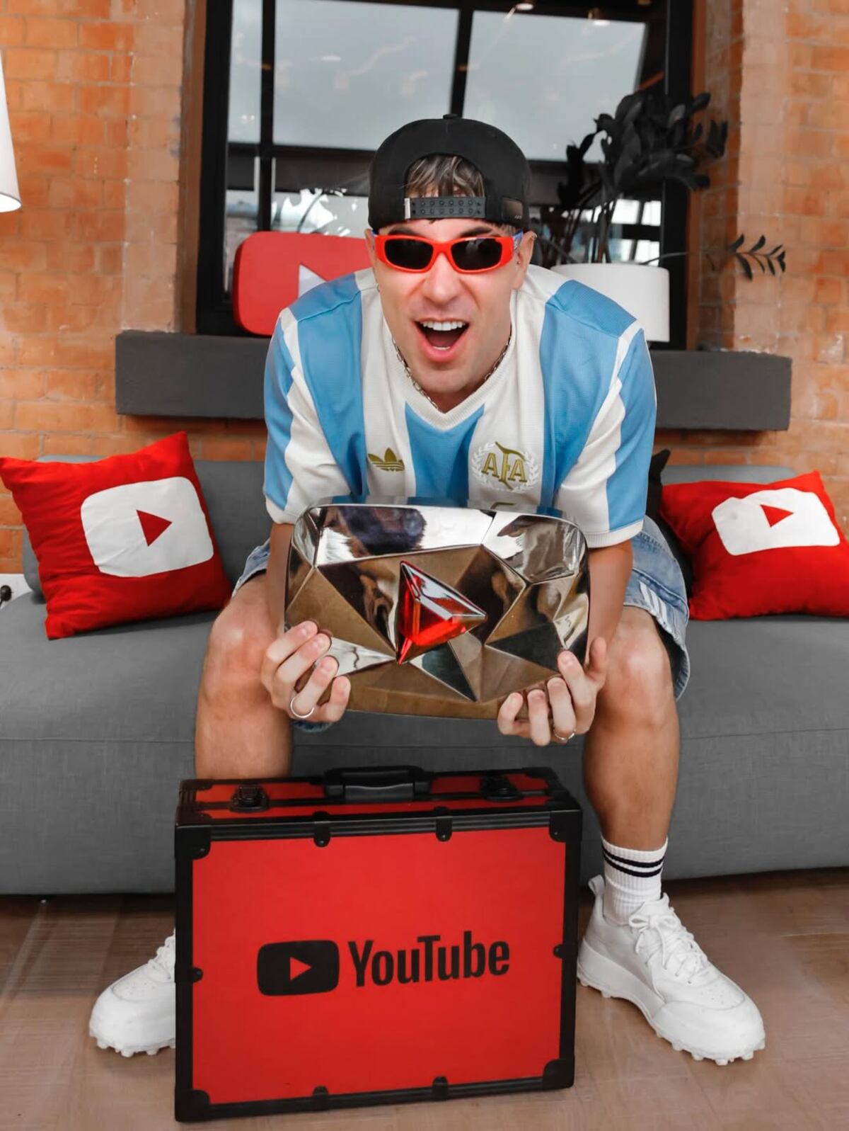 Alejo Igoa, el argentino que superó los 100 millones de suscriptores en YouTube (Instagram de Alejo Igoa)
