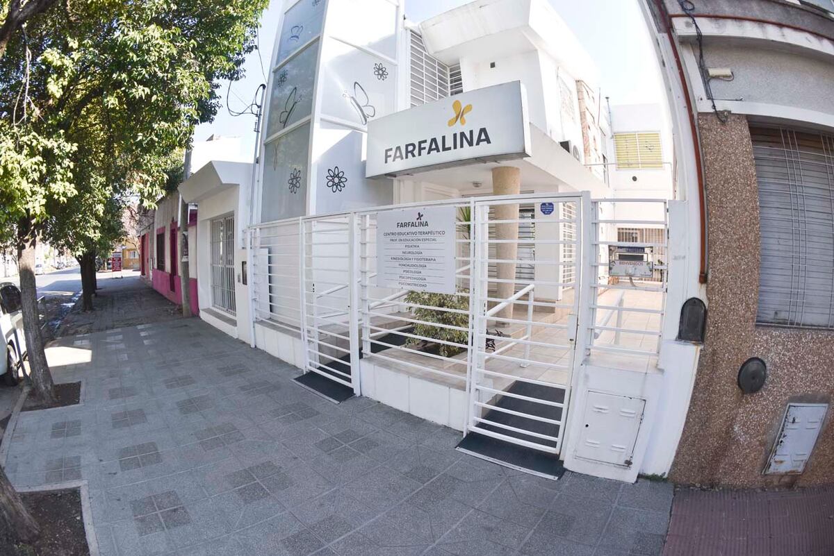 Farfalina. Un centro de atención de chicos con discapacidad sufrió el robo del medidor de agua, les robaron a varios vecinos de la cuadra. La particularidad es que, la empresa les dijo que ya no colocan más medidores porque no tiene insumos para hacerlo. (Facundo Luque / La Voz)