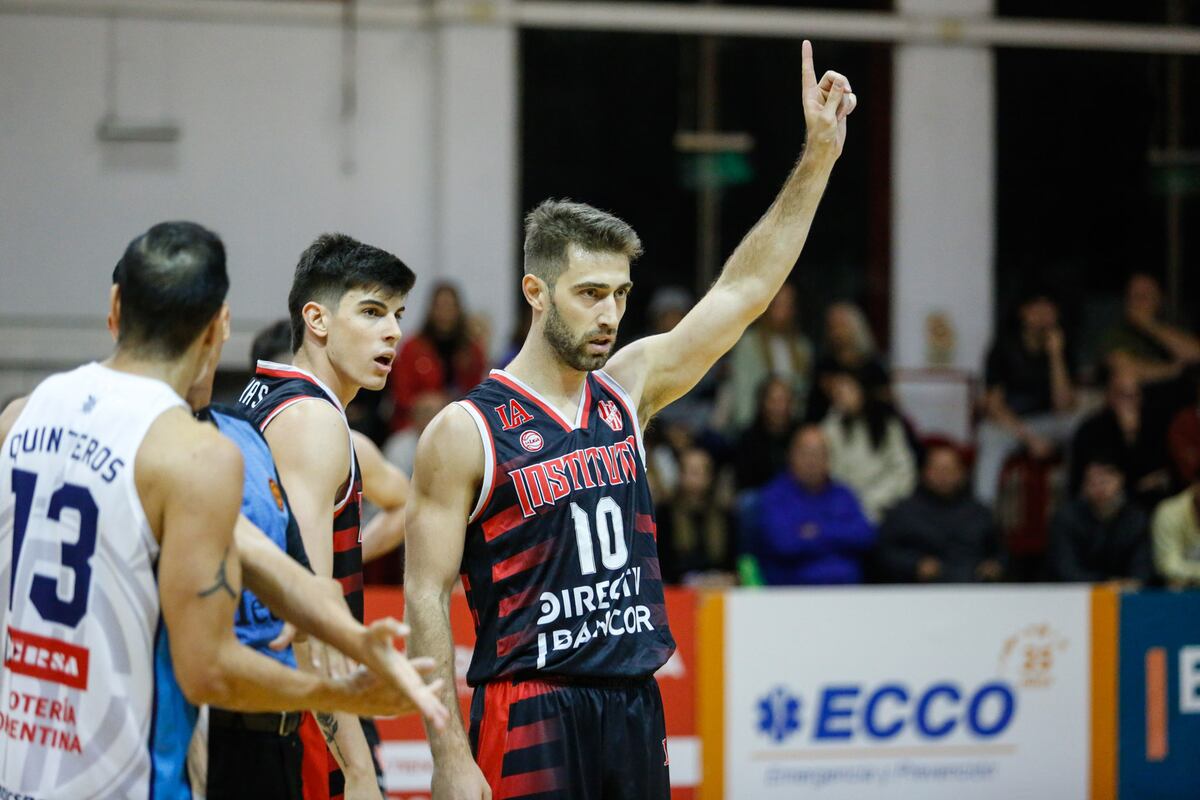 El base Nicolás Copello seguirá jugando con la camiseta de Instituto en la próxima campaña de la Liga y además en la Champions. (Leandro Gómez / Prensa Instituto)