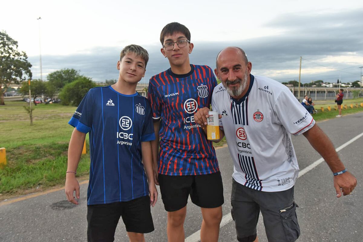 Cara de cancha en la previa del encuentro entre Talleres y Atlético Tucumán en el Kempes. (César Heredia / La Voz)