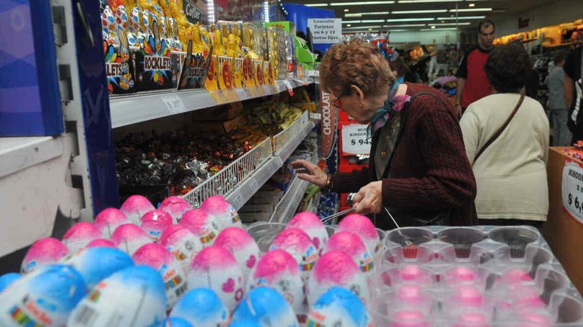 Según el Defensor del Pueblo, hay subas de hasta el 66% en los huevos de Pascua