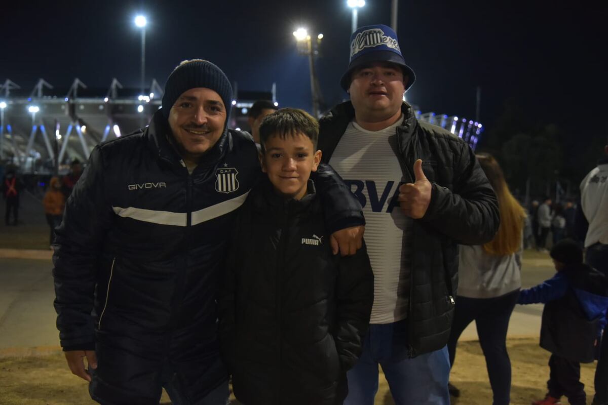 Las y los Cara 'e Cancha de Talleres en la previa del partido con Vélez por la Copa Libertadores. (Facundo Luque y Javier Ferreyra)